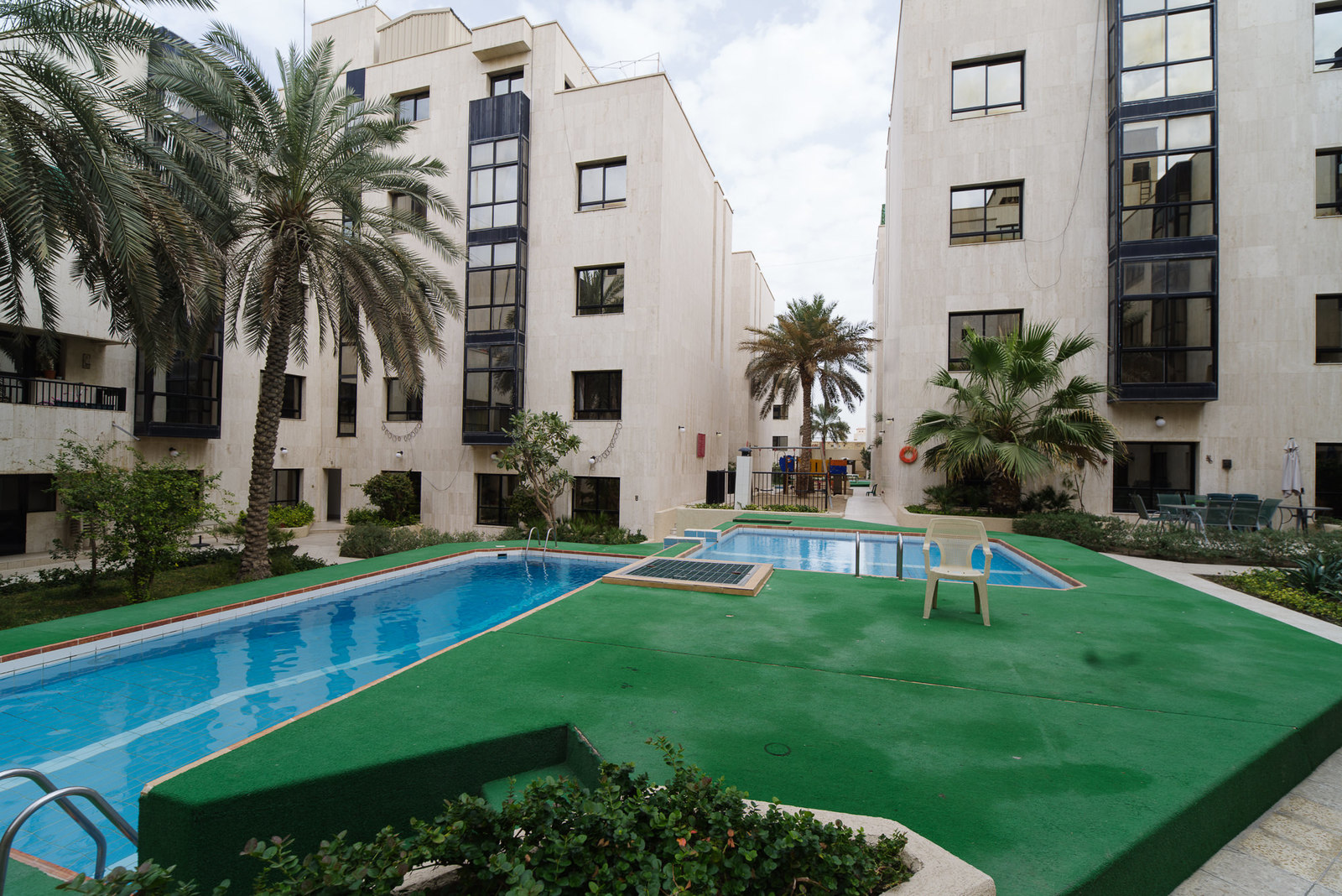 Jabriya – spacious, five bedroom compound apartment w/facilities