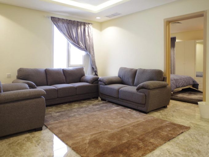 Fintas – large, furnished,one bedroom apartment w/gym
