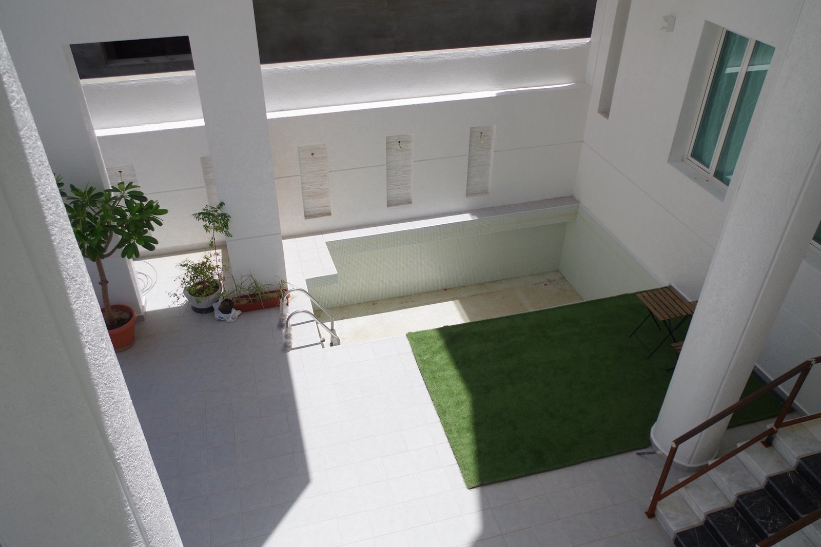 Jaber Al Ahmad – unfurnished, 5 bedroom villa w/basement and pool