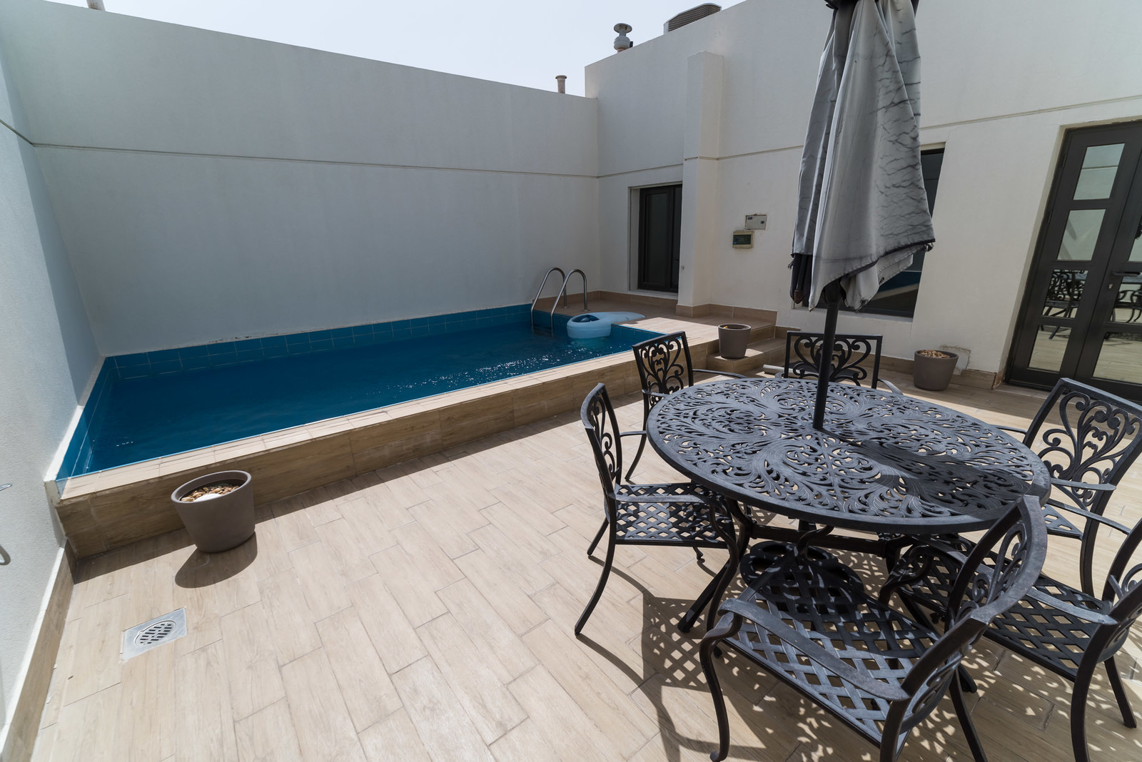 Jabriya – beautiful, unfurnished, four bedroom duplex w/private pool