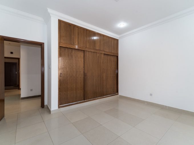 Egaila – large, unfurnished, three bedroom apartment w/balcony