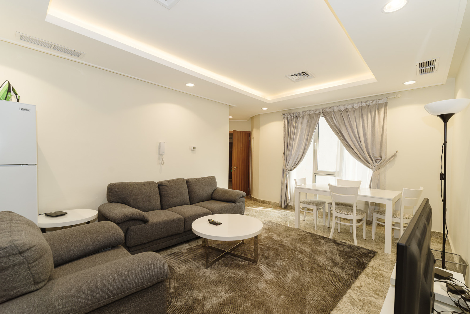 Fintas – nice, furnished, two bedroom apartments w/gym