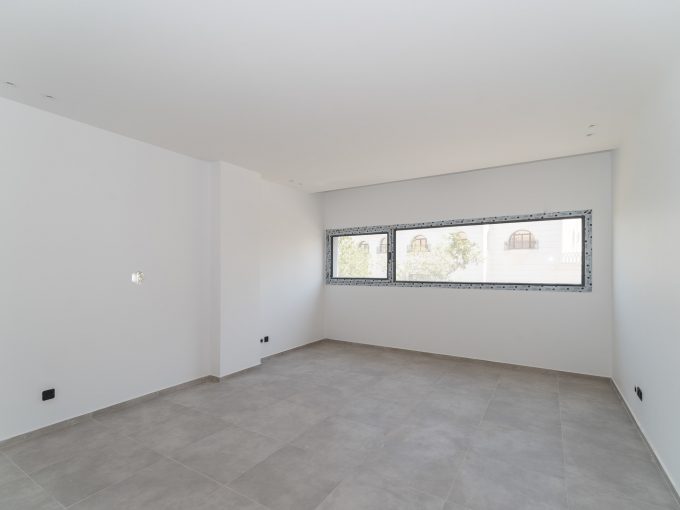 Surra – new, modern, unfurnished, four bedroom floor w/balcony