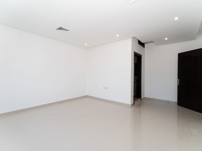 Abu Fatira – nice, unfurnished, three bedroom apartment