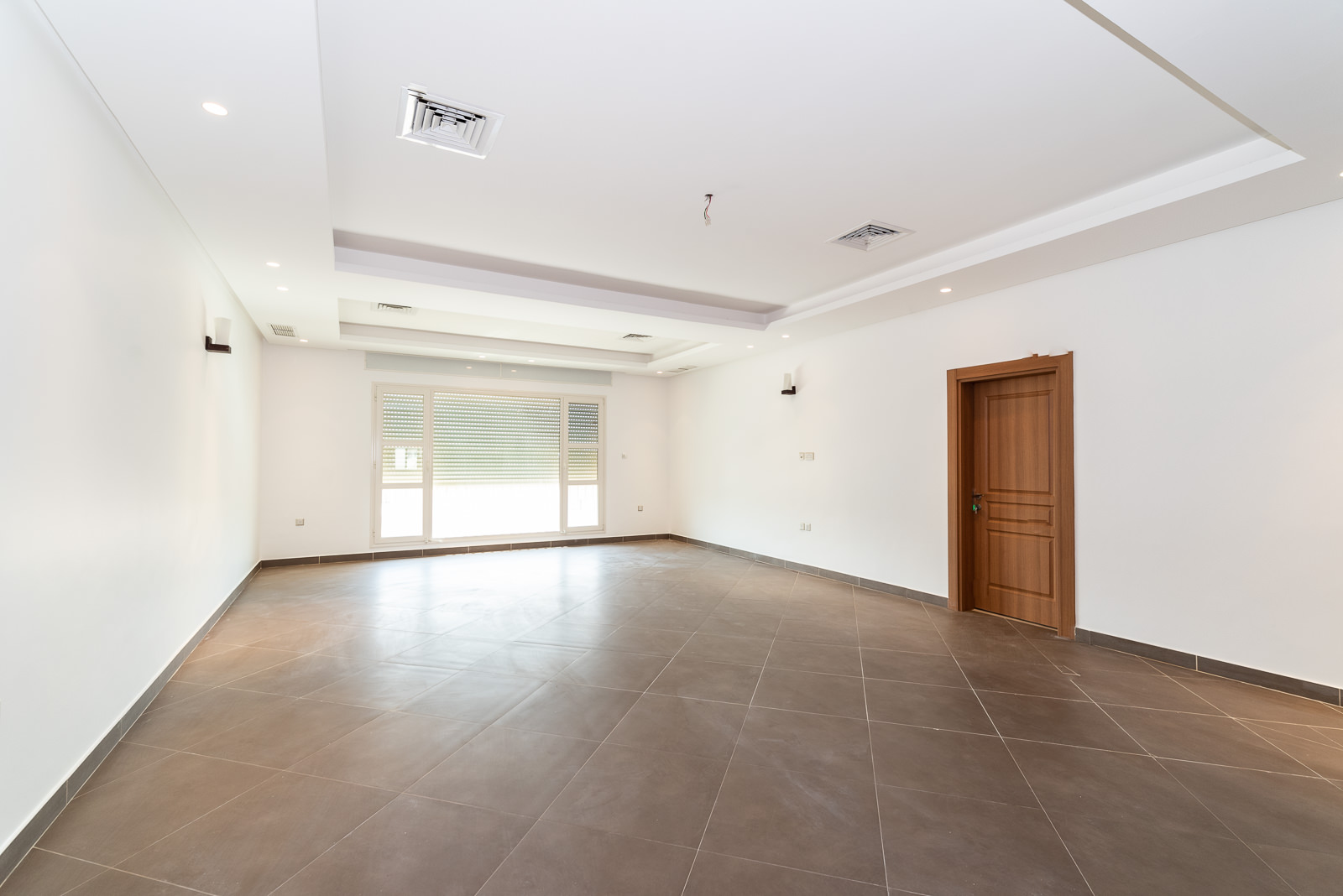 Mishref – very nice, spacious, four bedroom floor