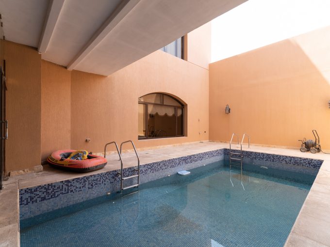West Mishref – beautiful, large, five bedroom villa w/pool and basement
