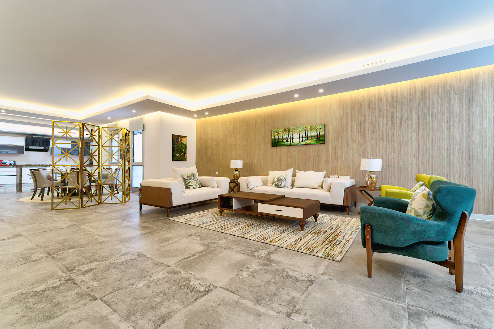 Bayan – elegant, furnished three bedroom floor w/balcony
