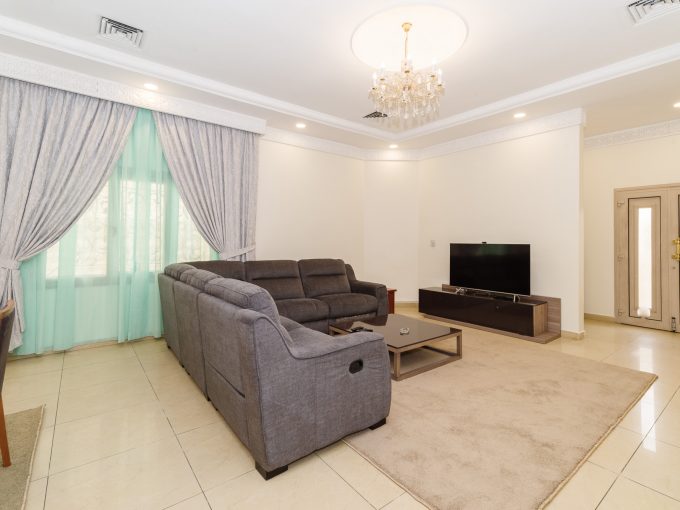 Salwa – spacious, furnished three bedroom ground floor apartment