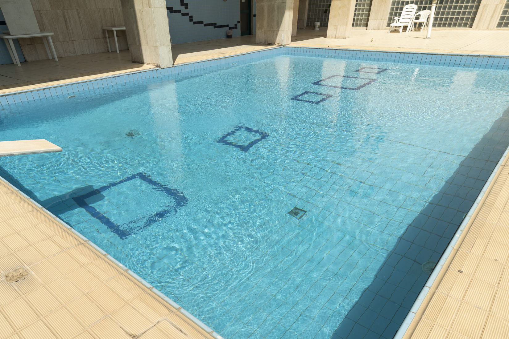 Salmiya – unfurnished apartments w/balcony and pool