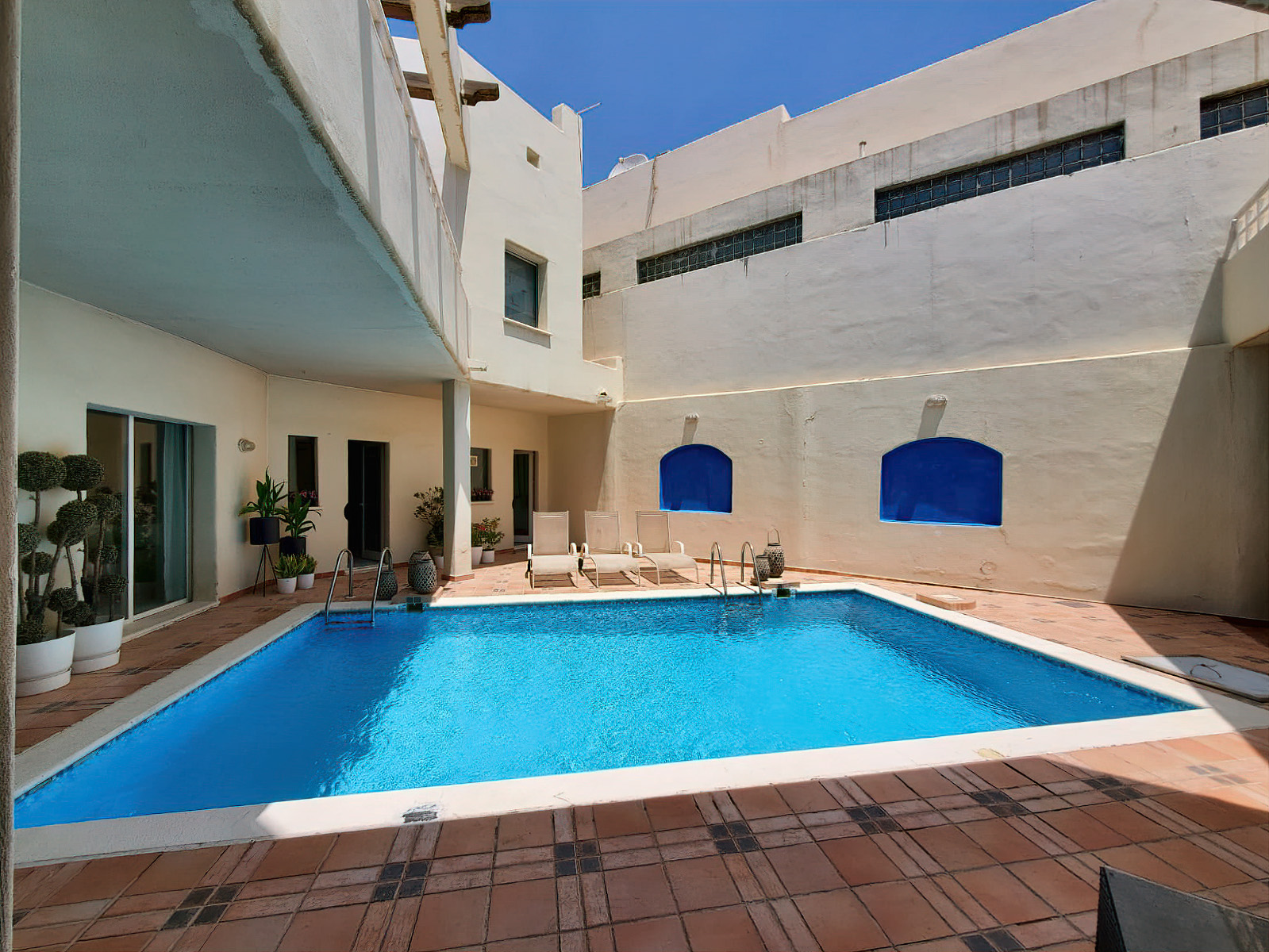 West Mishref – unfurnished lovely, four bedroom villa w/private pool