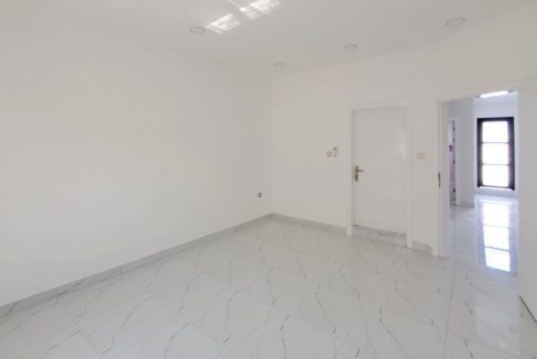 Horizon Q8 Andalus terrace (3)