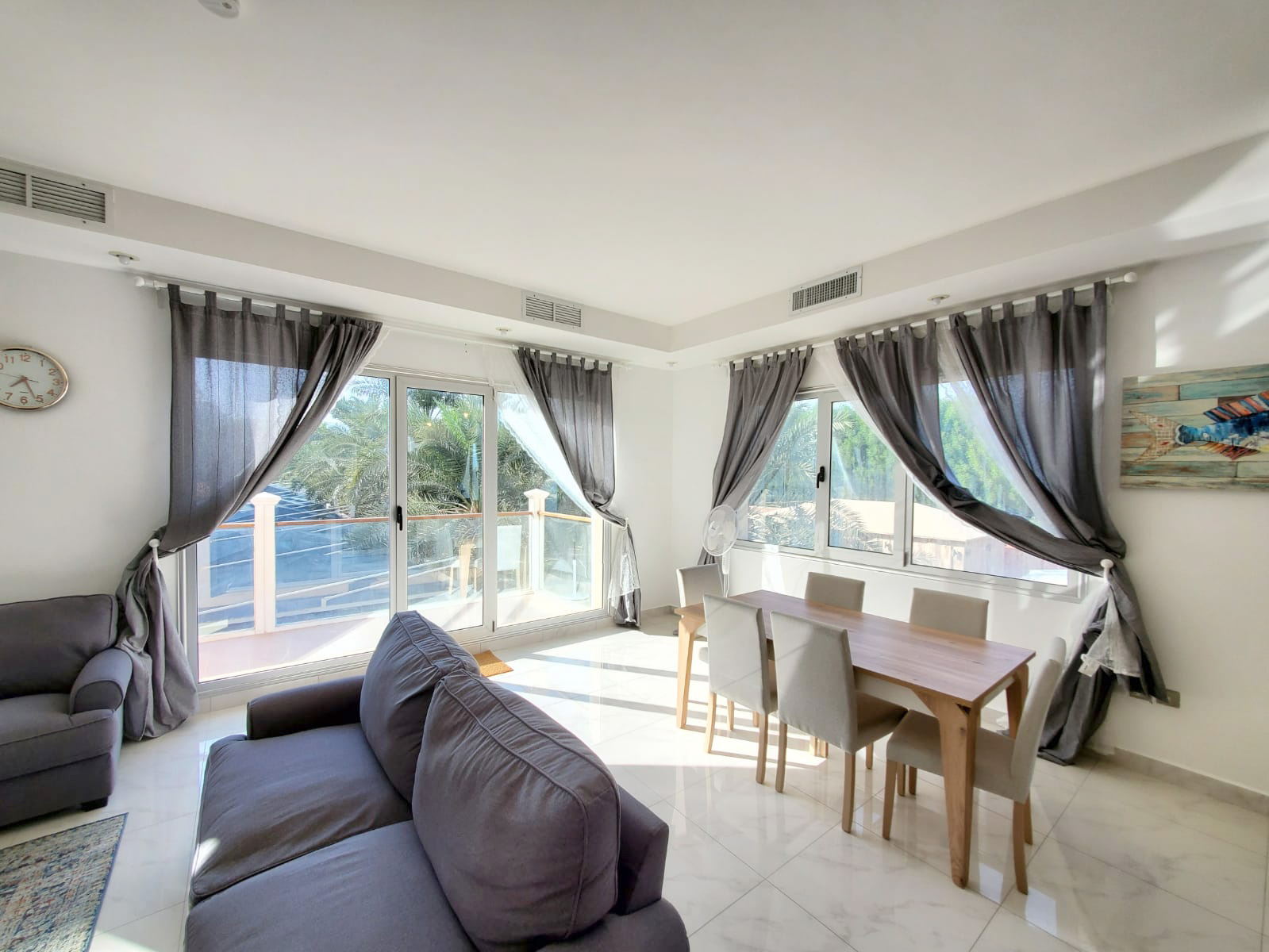 Abu Al Hasania – furnished three bedroom apartment w/beach access