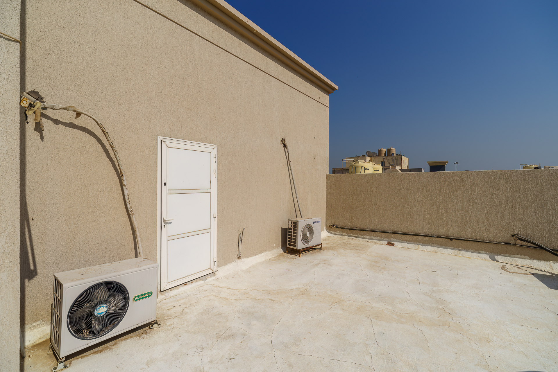 Fahad Al Ahmad – unfurnnished, rooftop studio