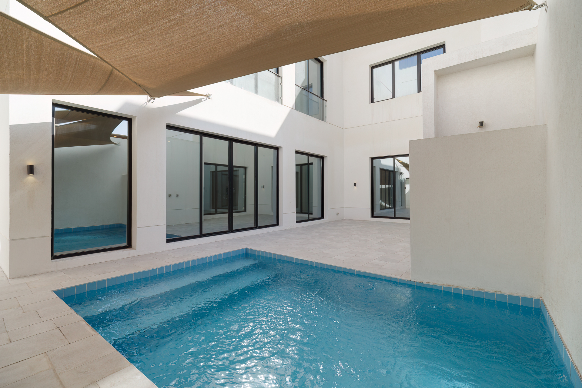 Siddeeq – modern, brand new 5 master bedroom villa w/pool