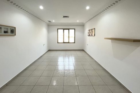 Horizon Q8 Mangaf 300-1