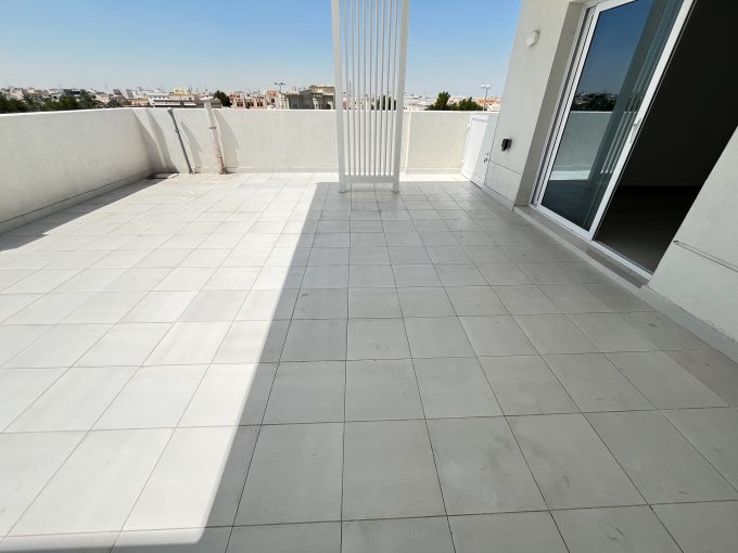 Qortuba – brand new, three bedroom duplexes w/terrace