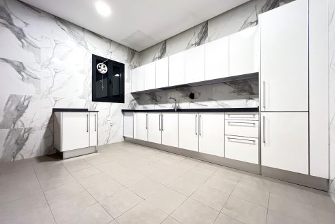 Horizon Q8 Salmiya 550-4