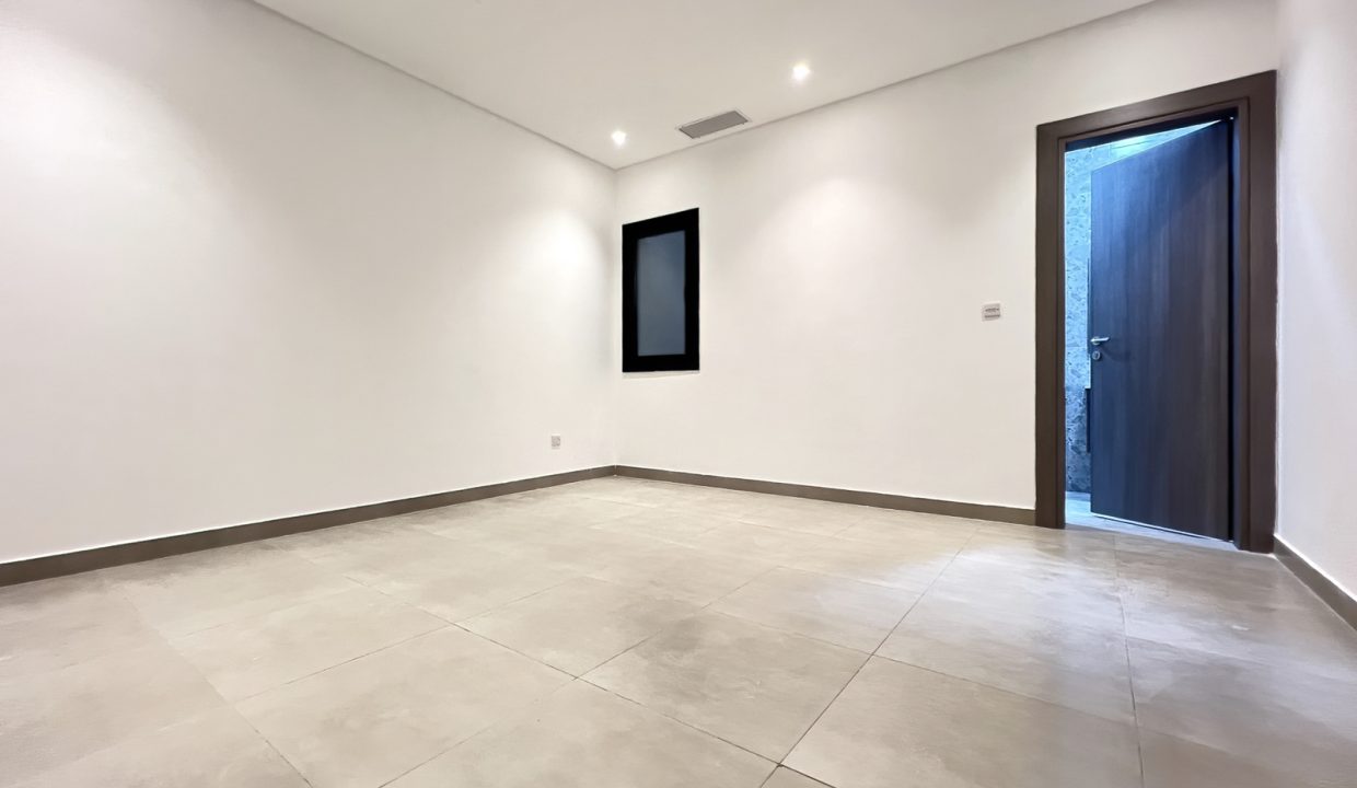 Horizon Q8 Jabriya 700-23