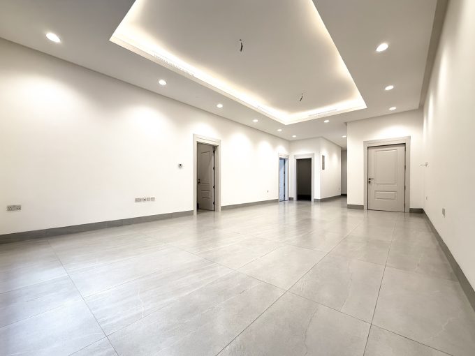 Salwa – for rent, brand new, unfurnished three bedroom ground floor