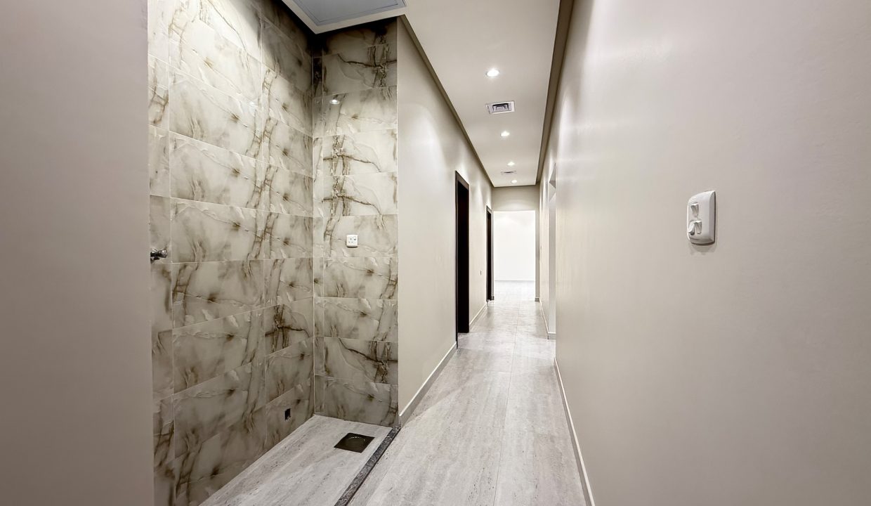 Horizon Q8 Zahra 750-19