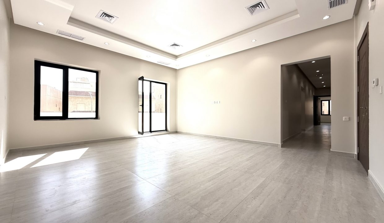 Horizon Q8 Zahra 750-2