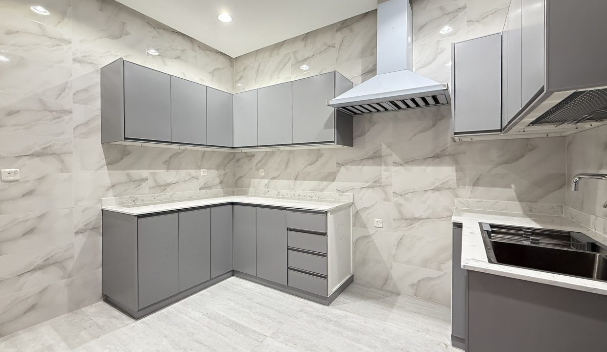 Horizon Q8 Zahra 750-5