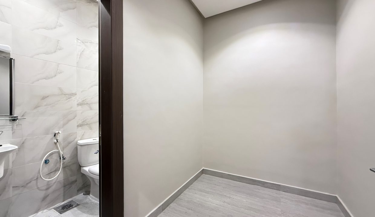 Horizon Q8 Zahra 750-6