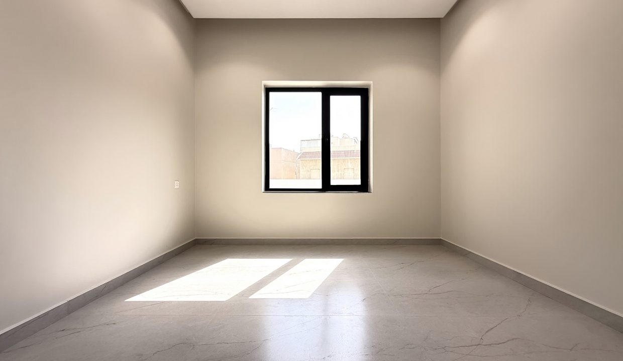 Horizon Q8 Zahra 750-7