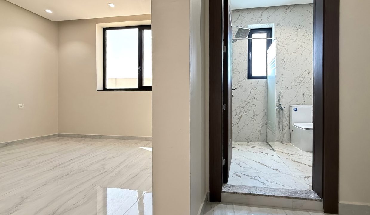 Horizon Q8 Zahra 900-13