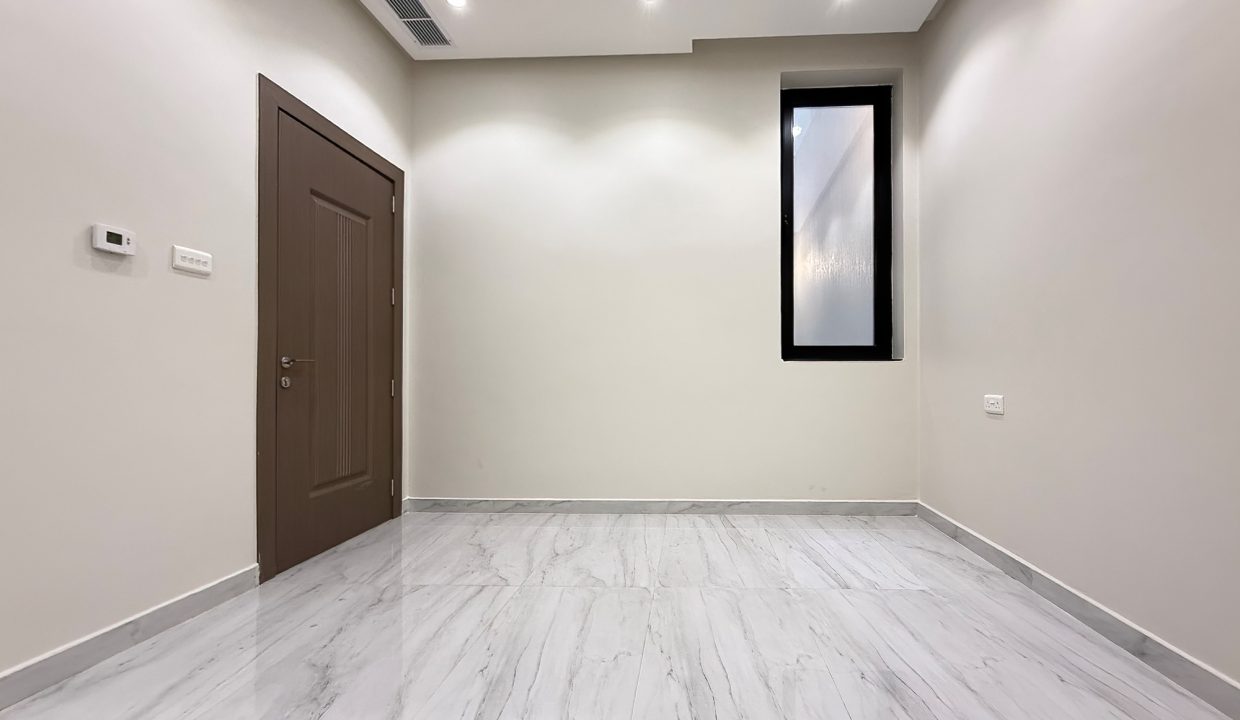 Horizon Q8 Zahra 900-17