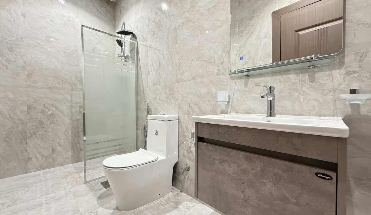 Horizon Q8 Zahra 900-18