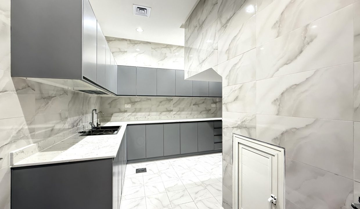 Horizon Q8 Zahra 900-20