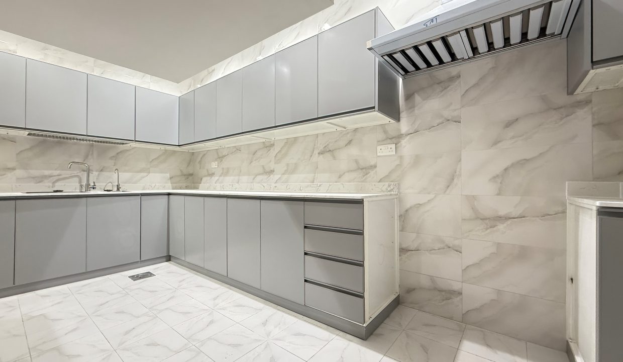 Horizon Q8 Zahra 900-21