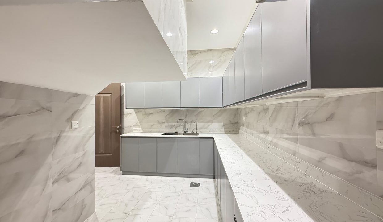 Horizon Q8 Zahra 900-22