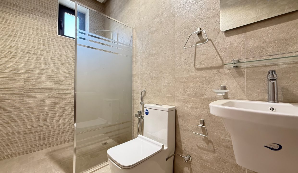 Horizon Q8 Zahra 900-4