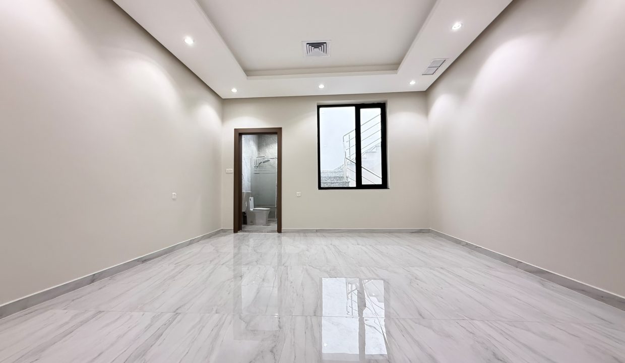 Horizon Q8 Zahra 900-8