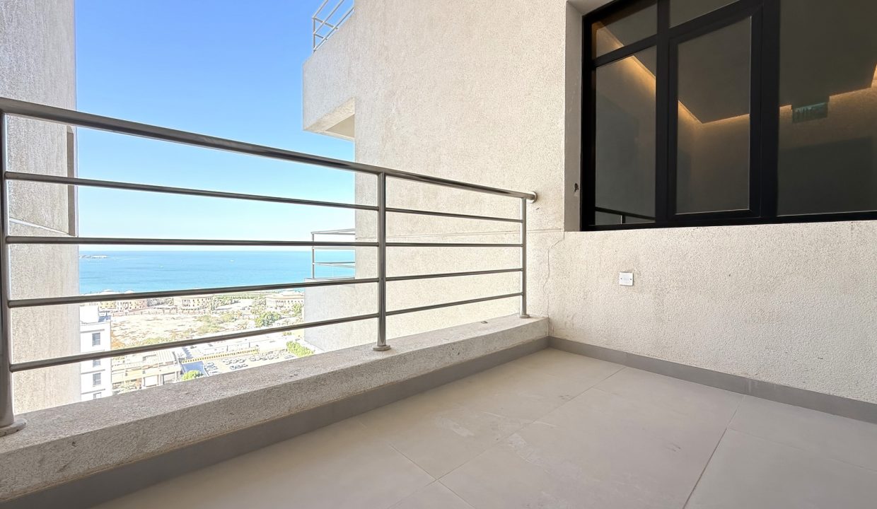 Horizon Q8 Hessah Al Mubarak 2400-15