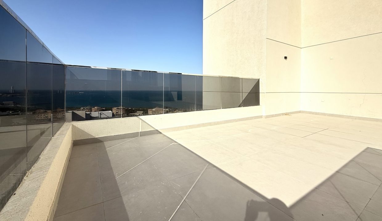 Horizon Q8 Hessah Al Mubarak 2400-18