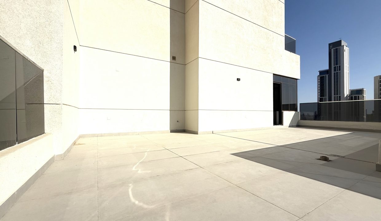 Horizon Q8 Hessah Al Mubarak 2400-19