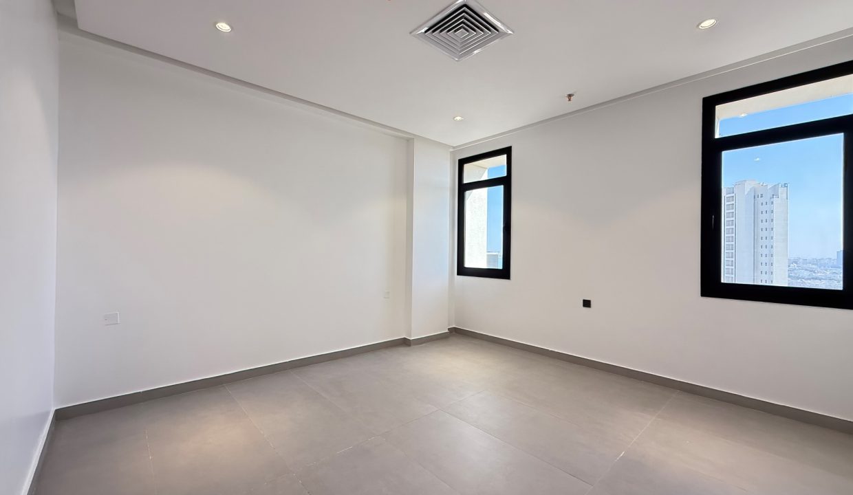 Horizon Q8 Hessah Al Mubarak 2400-24