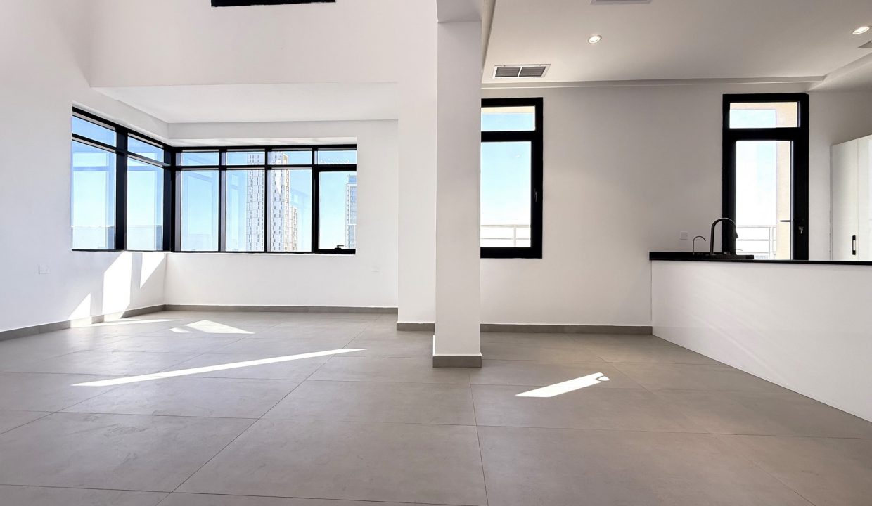 Horizon Q8 Hessah Al Mubarak 2400-27