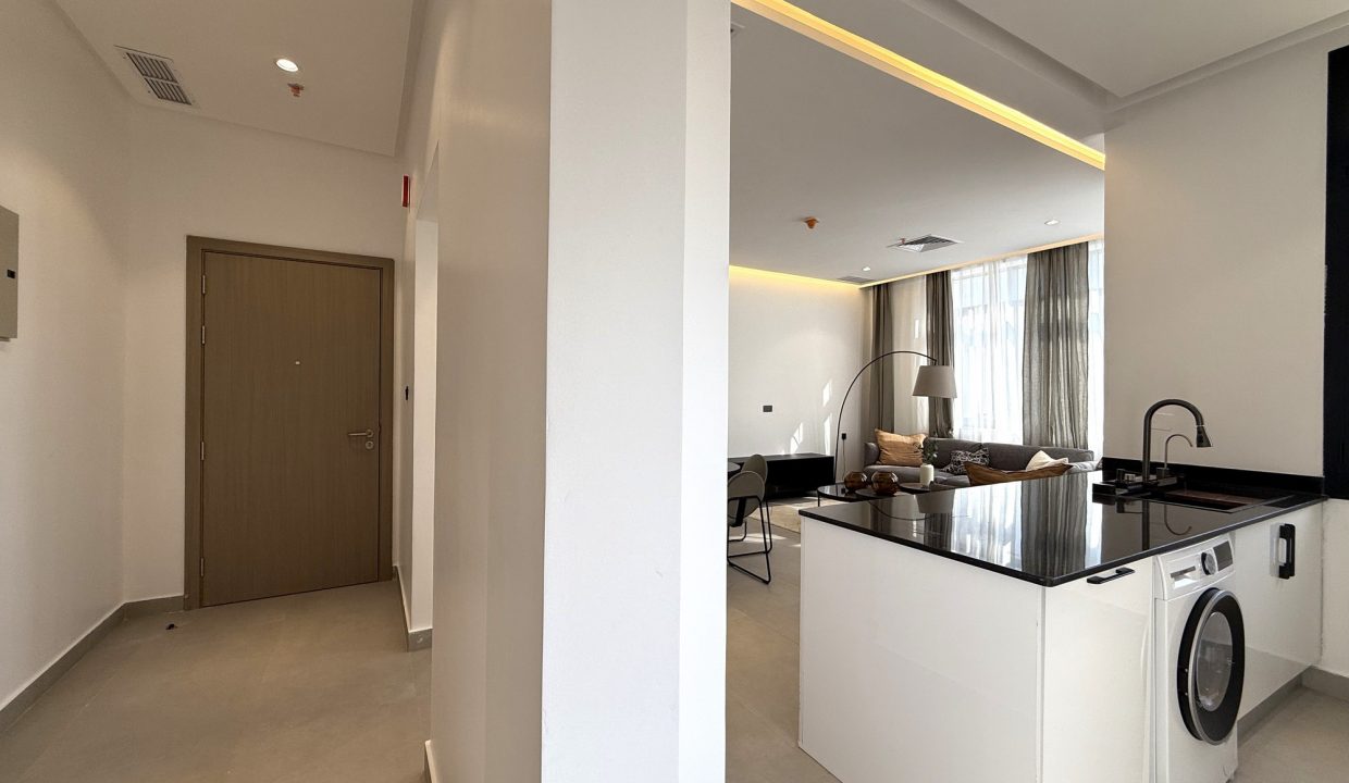 Horizon Q8 Hessah Al Mubarak 730-11