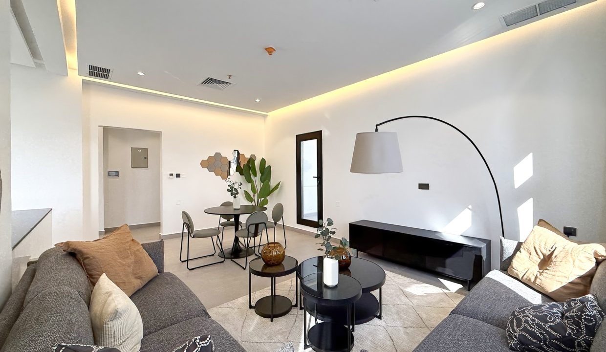 Horizon Q8 Hessah Al Mubarak 730-4