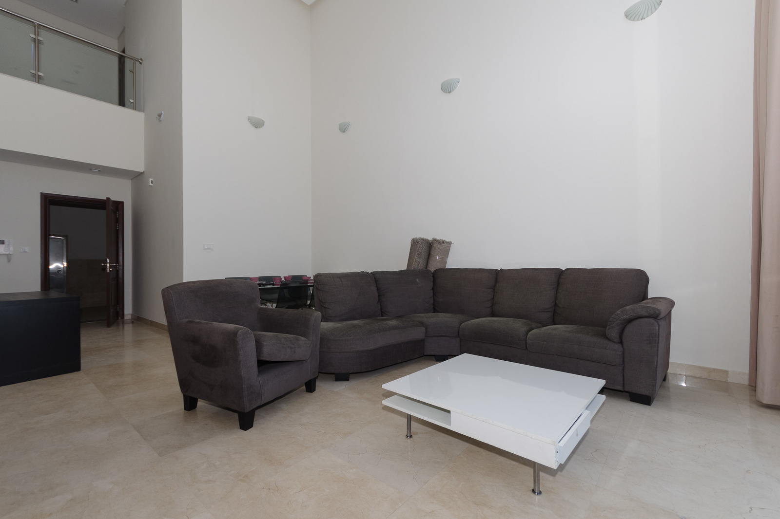 Salmiya - unfurnished, three bedroom penthouse Horizon Q8 & Yarmouk ... - Unfurnished Penthouse Apartment Decor