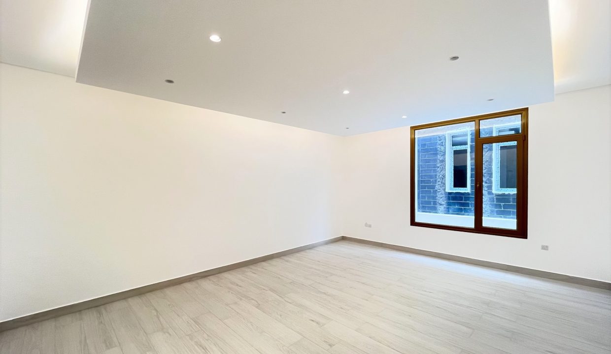 Yarmouk brand new, five master bedroom duplex Horizon Q8 & Yarmouk