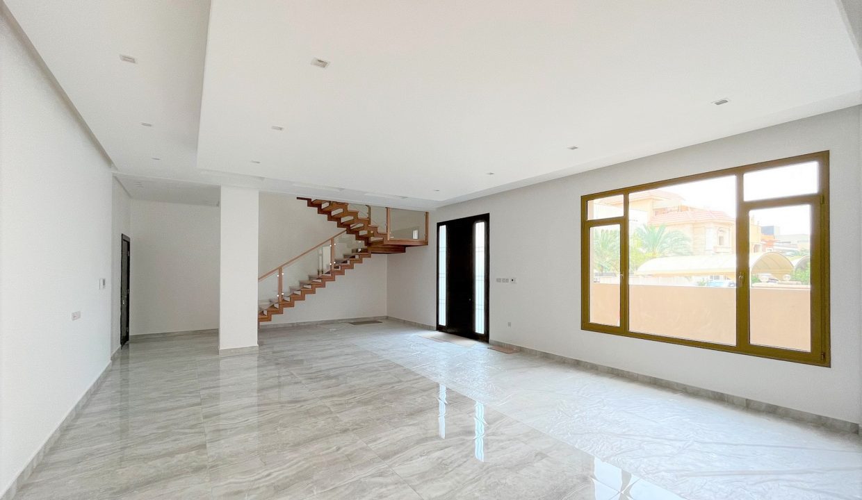 Yarmouk brand new, five master bedroom duplex Horizon Q8 & Yarmouk